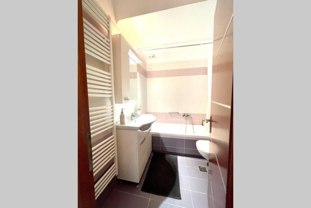 Omikron - Apartment With A Private Garden Lefkada City Bagian luar foto